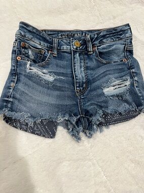 American Eagle Denim Booty Cutoff Shorts Hi-Rise Shortie in Size 2